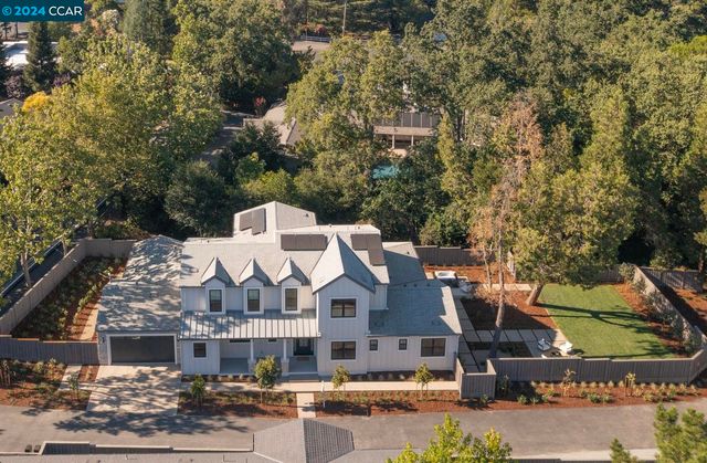 $4,250,000 | 1046 Upper Happy Valley Road | Upper Happy Valley