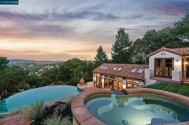 $4,999,000 | 174 Crestview Drive | Orinda