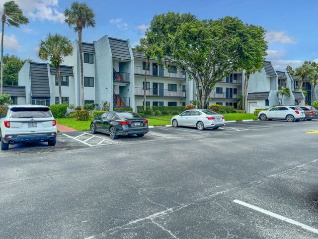 $1,750 | 4290 Deste Court, Unit 101 | Fountains of Palm Beach