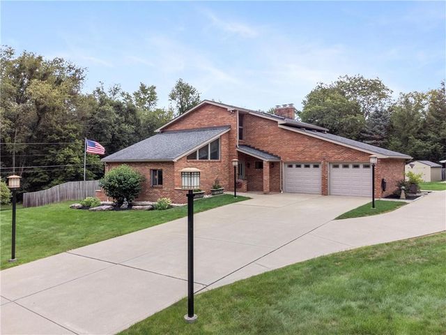 $599,000 | 118 Tranquil Avenue | Oak Hills