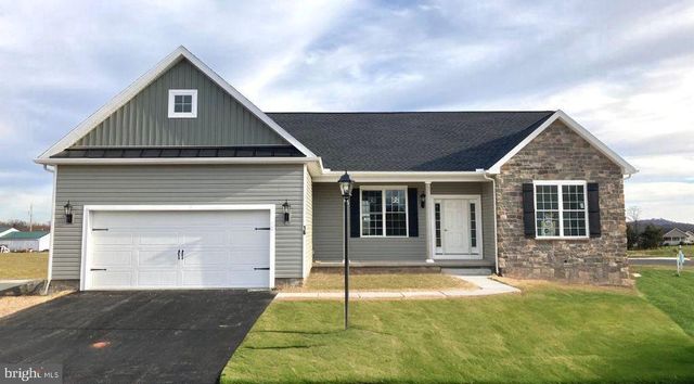 $427,900 | 113 Flint Drive | Conewago Township - Adams County