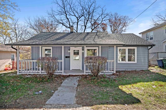 $179,900 | 2211 Riverside Drive | Lake Station