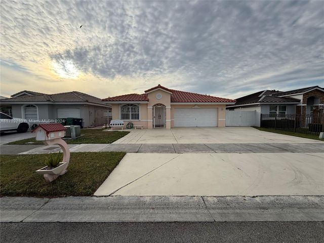 $739,000 | 3716 Southwest 148th Court | Tamiami