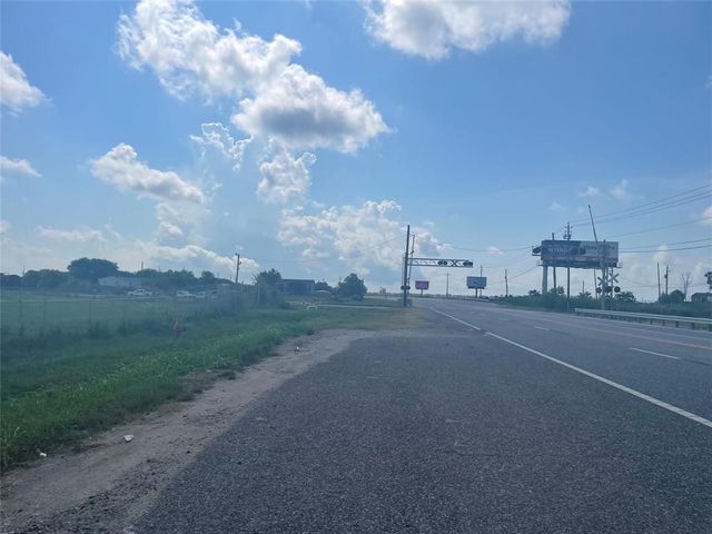 $150,000 | 0 Hwy 6 Hitchcock Tx 77563 | Hitchcock