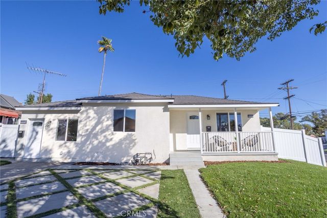 $989,000 | 8002 Hazeltine Avenue | Panorama City