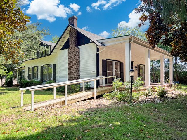 $559,000 | 219 Old Mill Road | Winchester