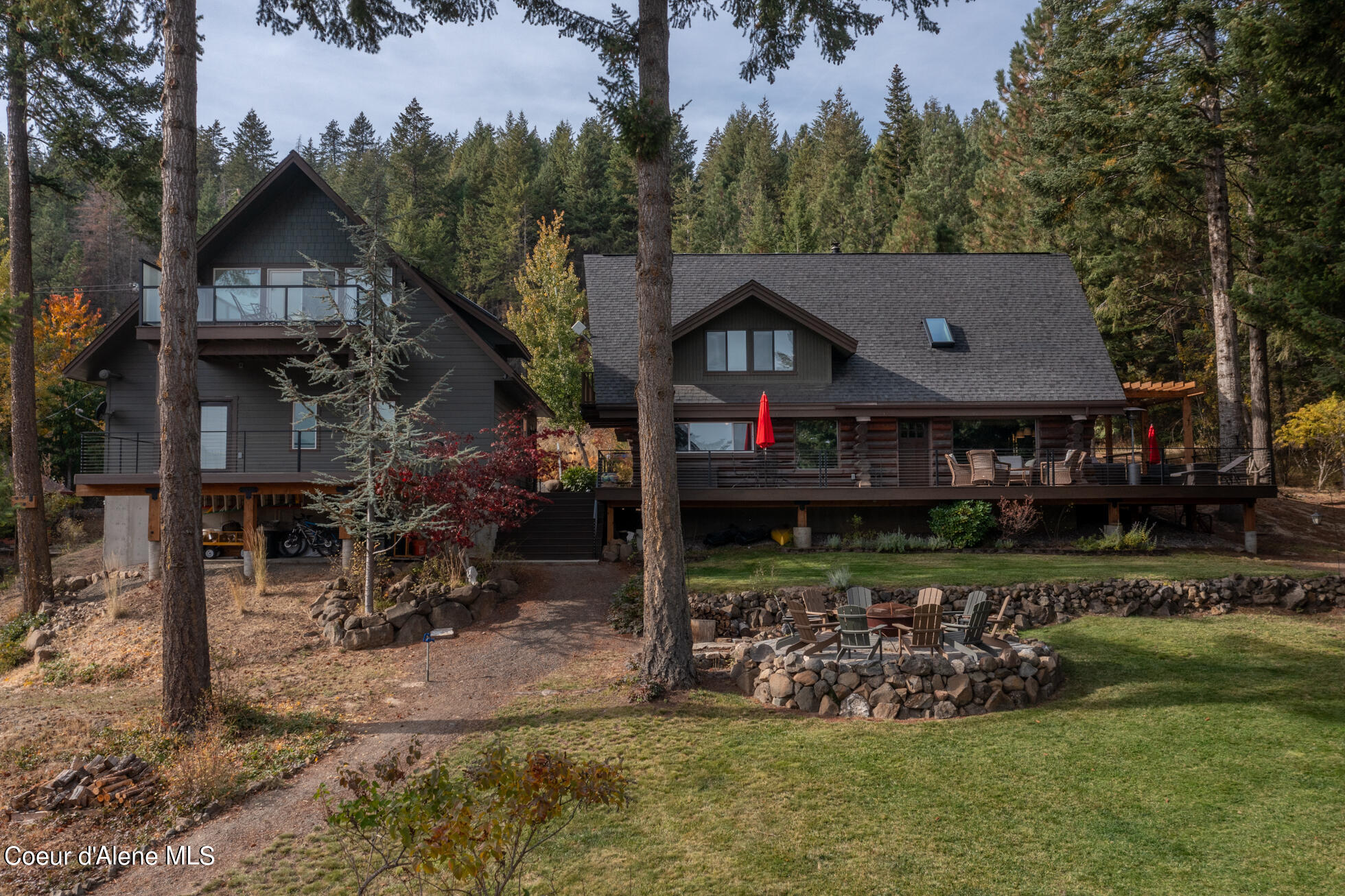 Lake view Log Home