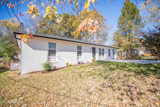 $449,000 | 1021 Ruskin Drive | Middlebrook Acres