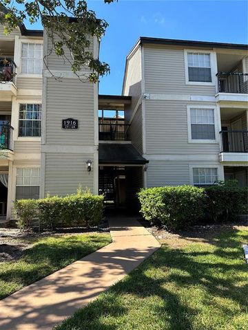 $1,250 | 1916 Lake Atriums Circle, Unit 32 | Americana