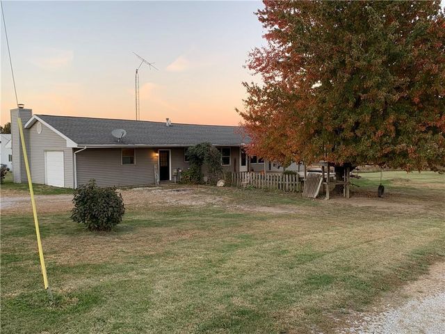 $249,900 | 1208-600 North 600 E Road | Tower Hill Township - Shelby County