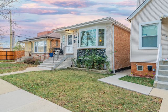 $449,900 | 3218 North Nagle Avenue | Schorsch Village