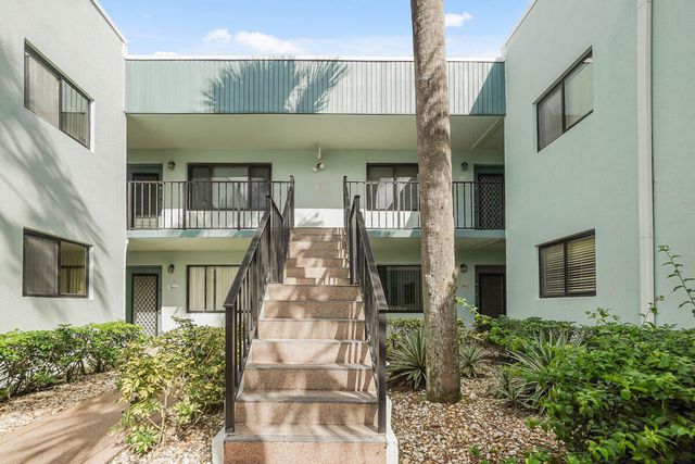 $265,000 | 15072 Ashland Place, Unit 132 | Kings Point