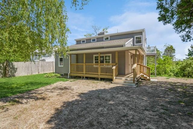 $585,000 | 36 Hunters Brook Road | Sagamore Beach