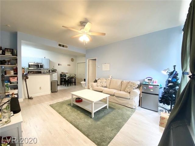 $1,300 | 5154 South Jones Boulevard, Unit 108 | Spring Valley