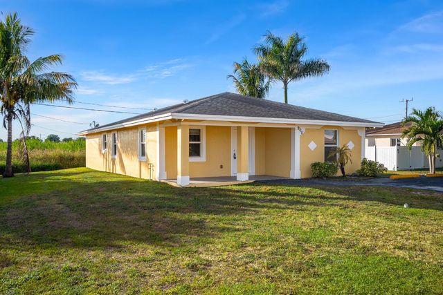 $379,999 | 900 Southwest 12th Street | Belle Glade