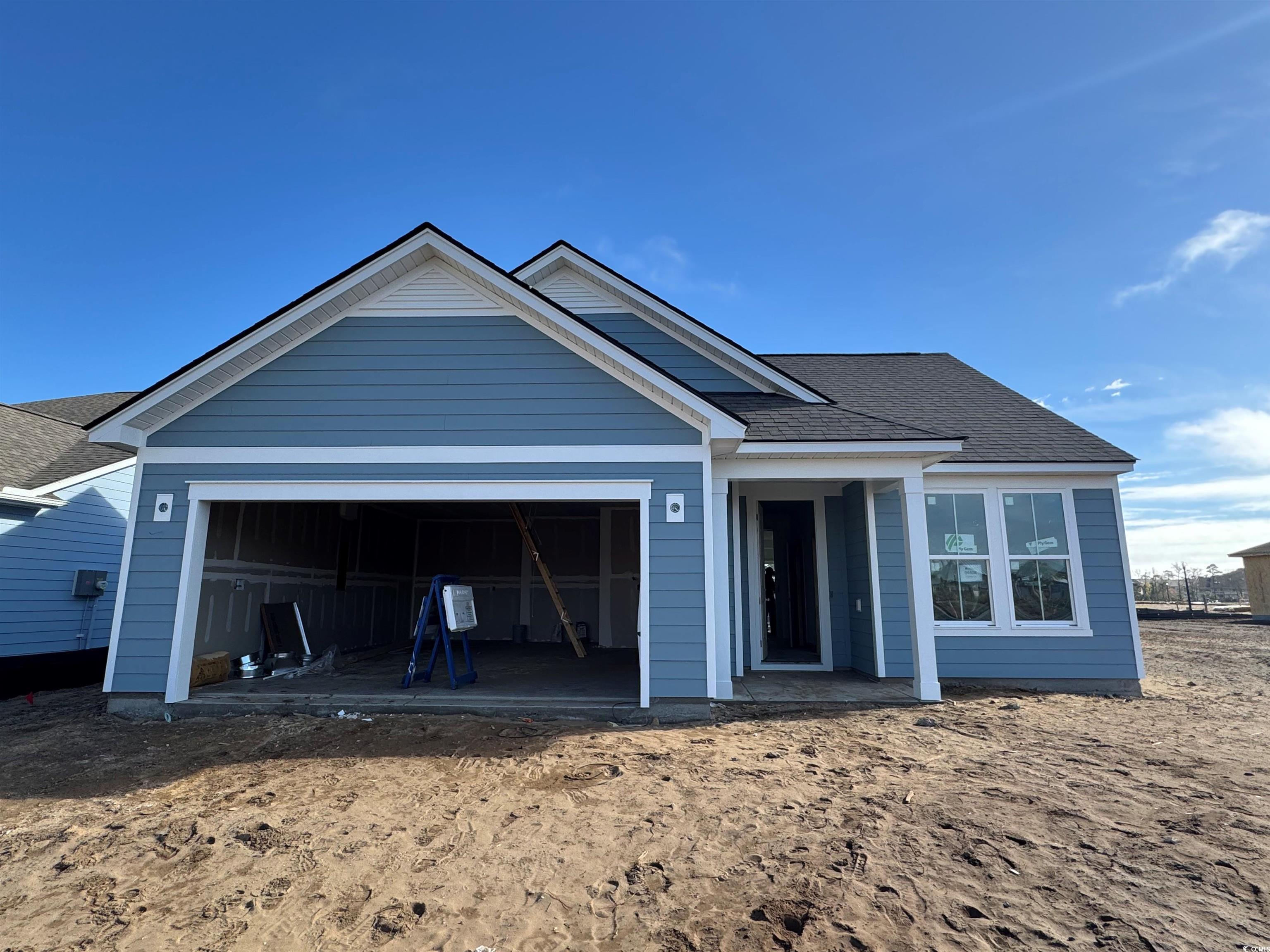 View of front of house featuring a garage