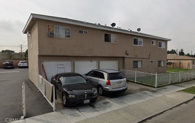 $2,195 | 150 East 57th Street, Unit 3 | North Long Beach