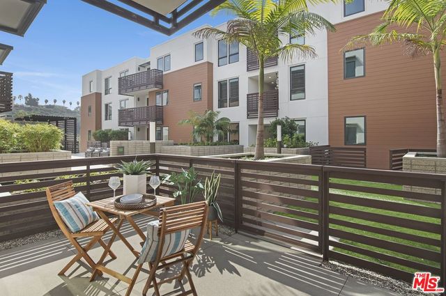 $6,500 | 6030 South Seabluff Drive, Unit 319 | Playa Vista