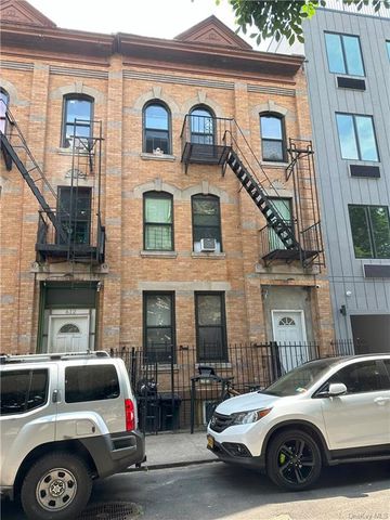 $720,000 | 610 Beech Terrace | Mott Haven