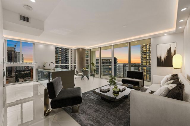 $975,000 | 1080 Brickell Avenue, Unit 2301 | Brickell