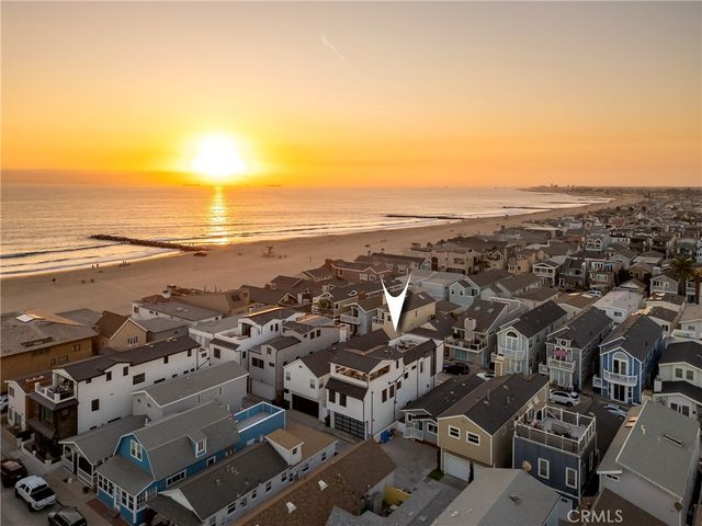 $4,395,000 | 114 27th Street | West Newport-Lido