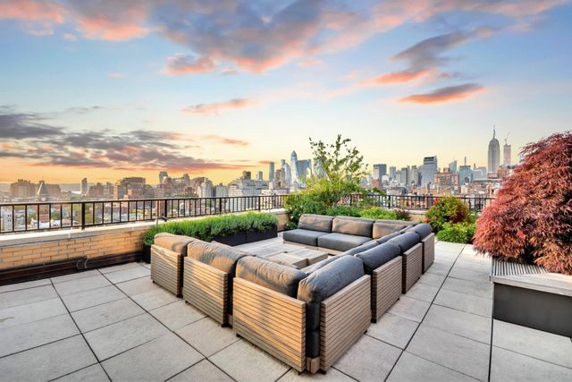 $9,995,000 | 24 5th Avenue, Unit PH1701 | Greenwich Village