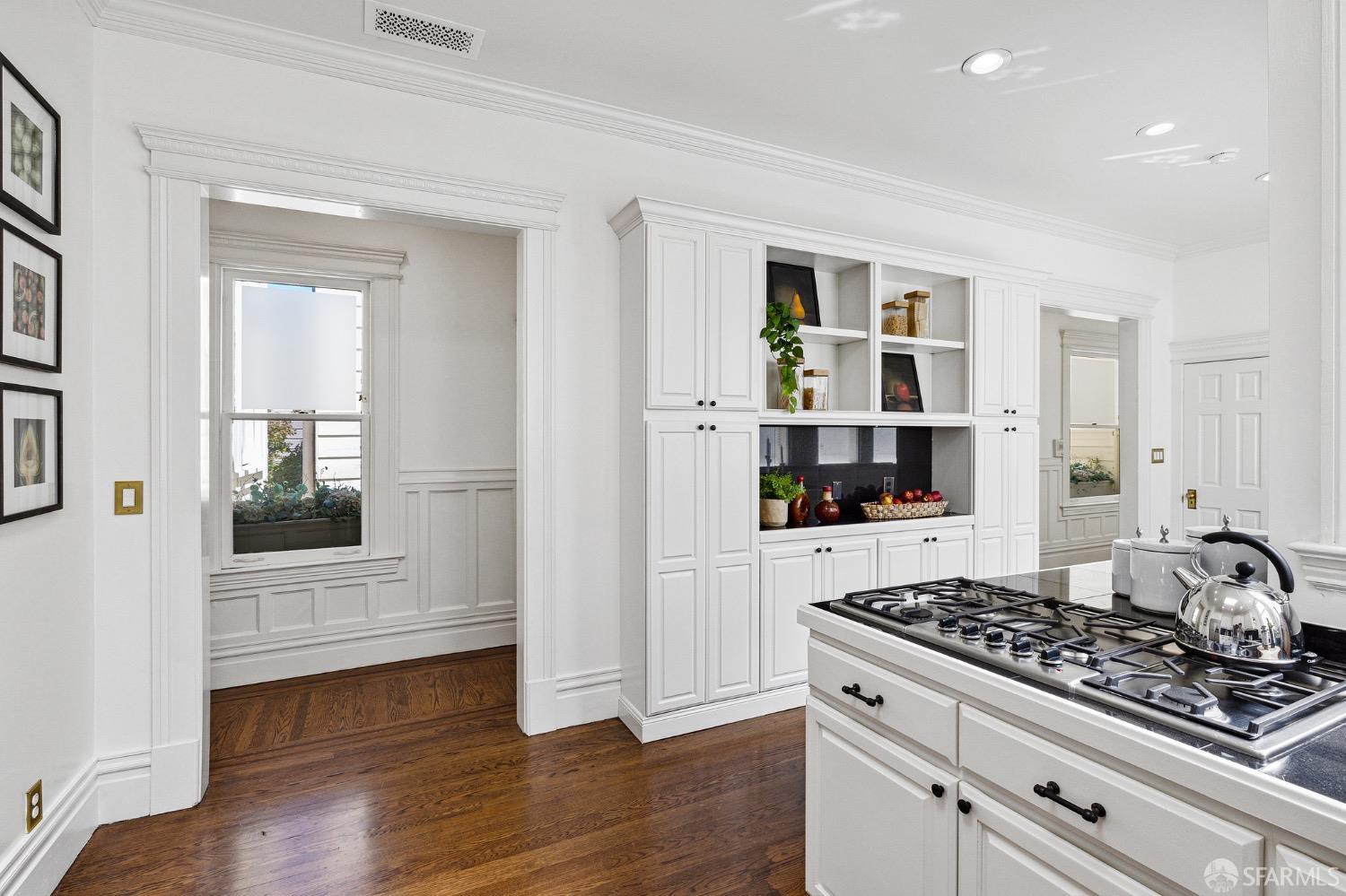 Shaker cabinet kitchen with a window over the sink, San Francisco,  California [1024x1536] : r/RoomPorn