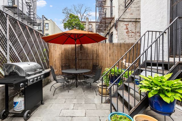 $1,400,000 | 16 Lincoln Place, Unit 1B | Park Slope