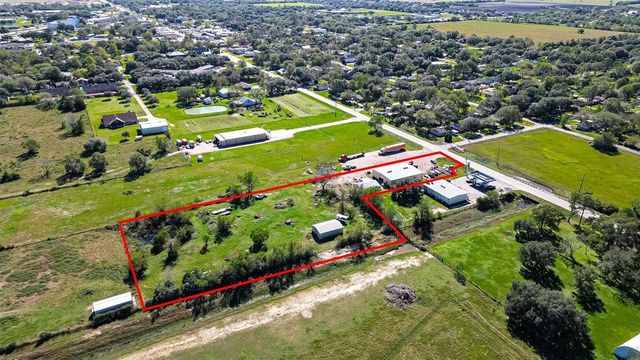 $1,000,000 | 8231 Charity Street | Needville