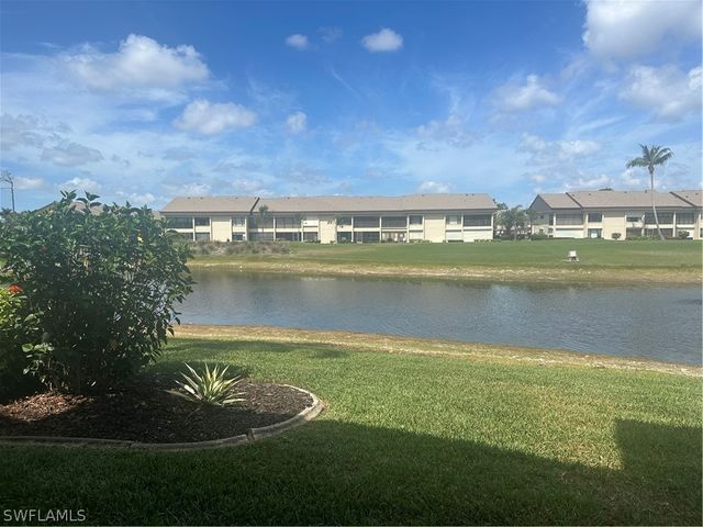 $207,900 | 5850 Trailwinds Drive, Unit 713 | Villas