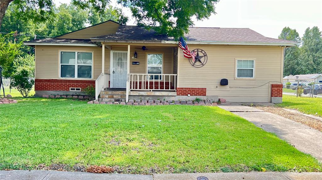 front view of house with a yard