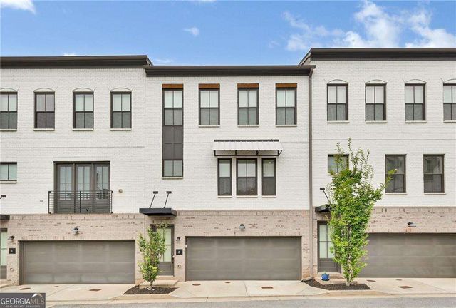 $650,000 | 215 Arizona Avenue Northeast, Unit 2 | Edgewood