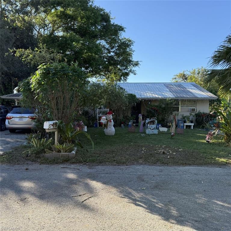 View of front of property featuring a porch