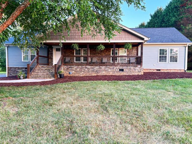 $558,000 | 1513 Lewis Farm Road | Crowders Mountain Township - Gaston County