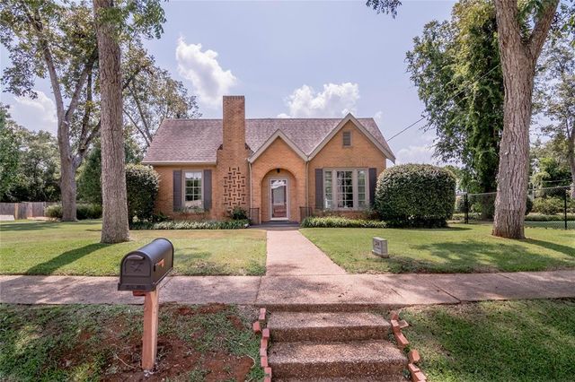 $265,000 | 208 East Livingston Street | San Augustine