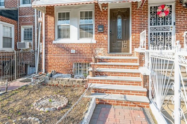 $625,000 | 919 East 221st Street | Williamsbridge