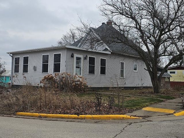 $199,900 | 312 Railroad Street | Norwalk