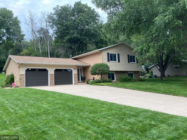 $339,900 | 4616 Valley View Drive | Red Wing