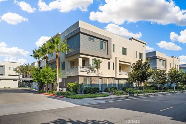 $1,100,000 | 1860 South Westside Drive, Unit 19 | East Anaheim