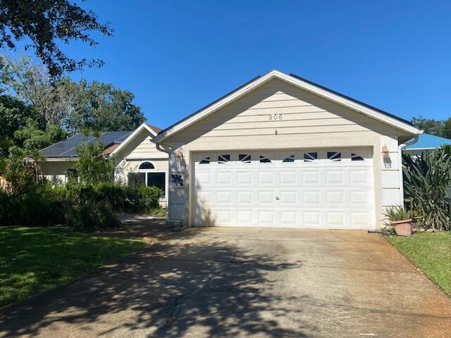 906 Black Pine Court, Rockledge, FL