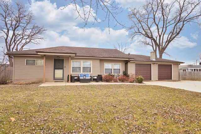 $369,900 | 24933 74th Street | Paddock Lake Highlands