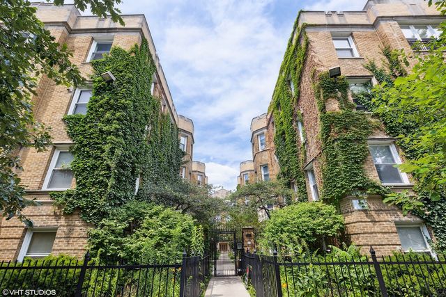 $155,000 | 1628 West Farwell Avenue, Unit 2J | East Rogers Park