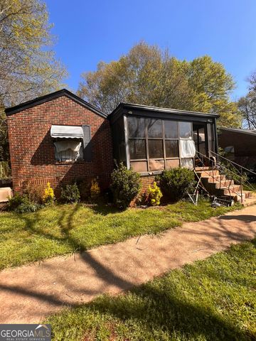 $195,000 | 426 East Rhinehill Road Southeast | Lakewood