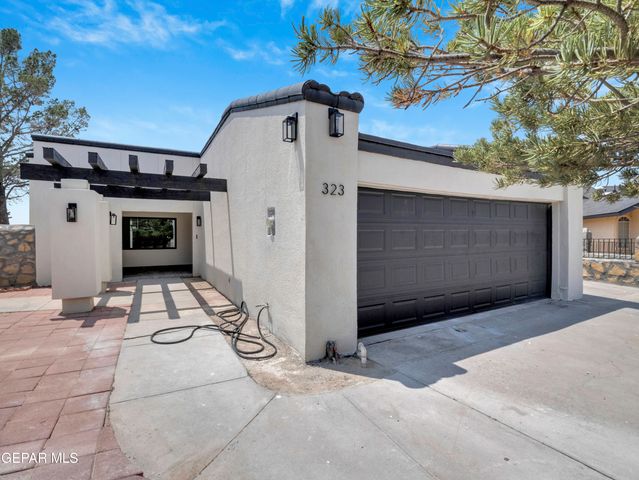 $445,000 | 323 Golf View Lane | Horizon Heights