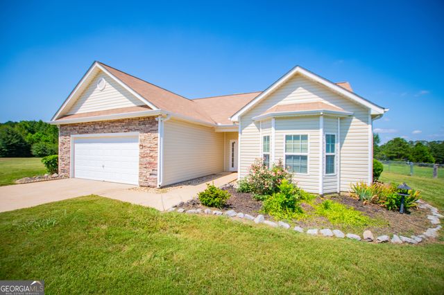 $279,900 | 225 Polar Lane