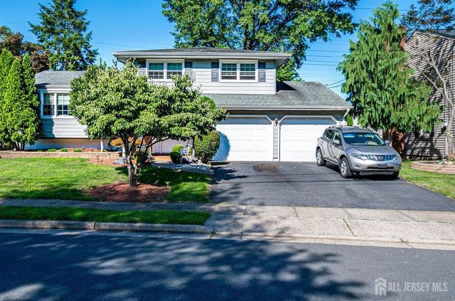 $649,900 | 27 Eileen Way | Menlo Park-Valentine