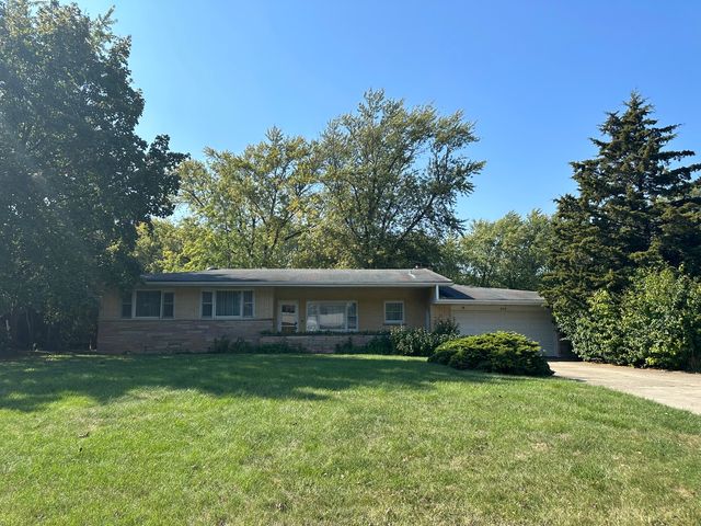 $459,900 | 826 South Addison Road | Bensenville