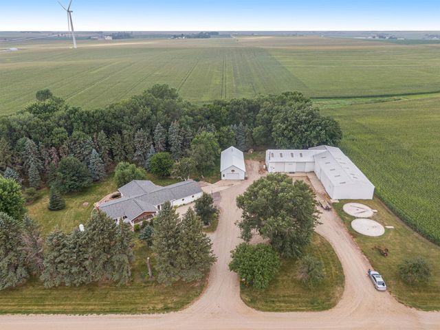 $649,900 | 1101 110th Avenue | Luverne Township - Rock County