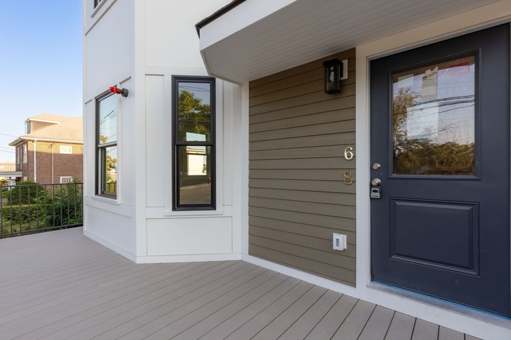 a view of an entryway of house