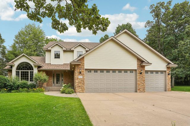 $469,000 | 38275 Golden Oaks Trail | North Branch